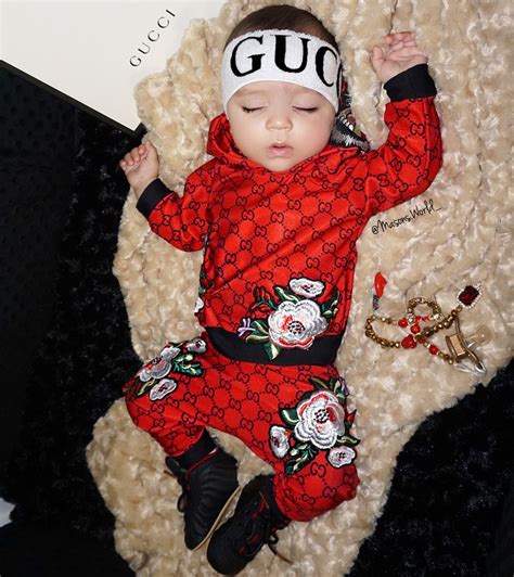 newborn baby Gucci outfit